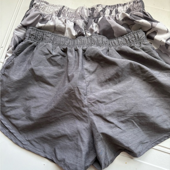 Nike Dri-Fit Women’s Shorts Bundle Size M - Picture 10 of 10